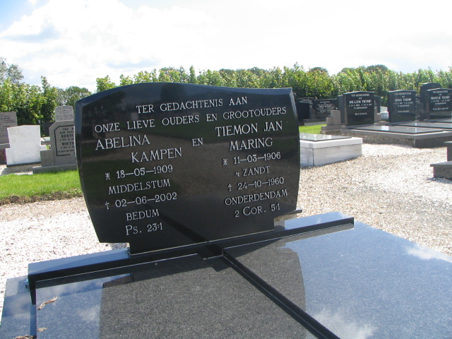 grafsteen abelina kampen en haar man on 4 Aug 2005.